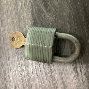 Vintage Yale Lock Co. Mid 20th Century or earlier.  Warded style lock.